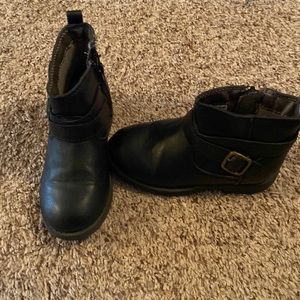 EUC Carter’s boots